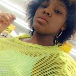 Meet your Posher, Janel